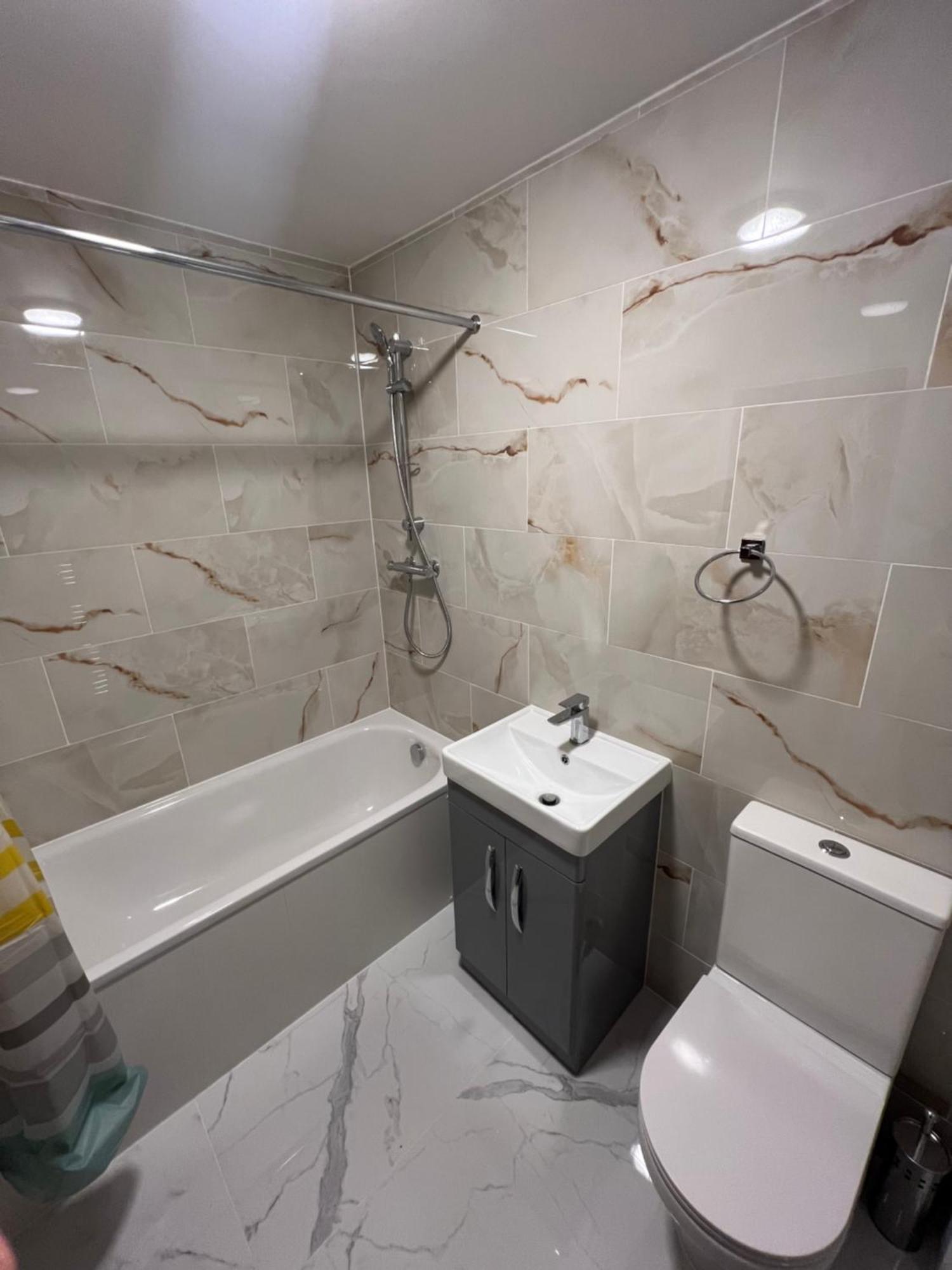 Goshawk Apartment Ickenham